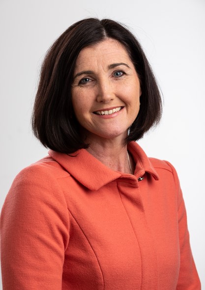 Director Kate Dean